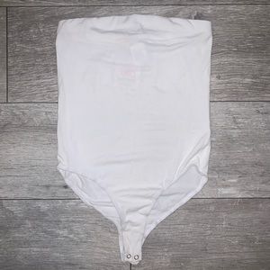 Women’s HEART&HIPS Strapless Bodysuit